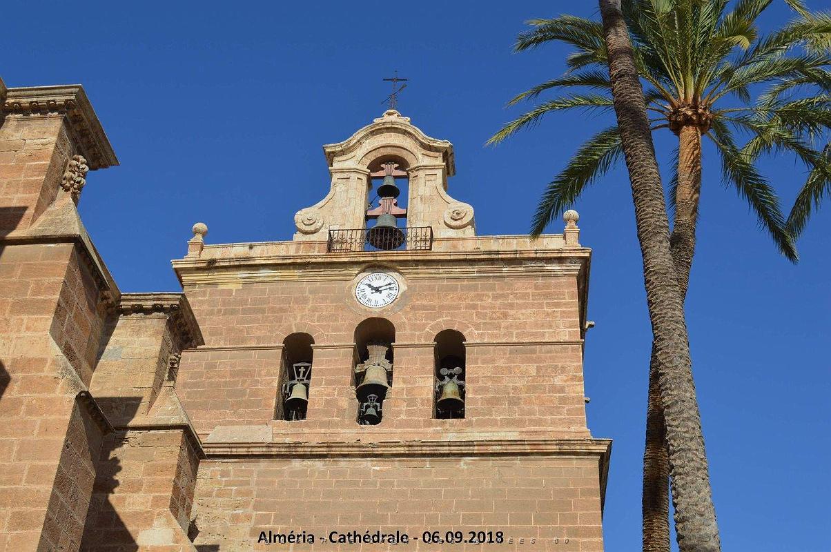 28 LA CATHEDRALE ET LE FORTERESSE DE L INCARNATION (14).JPG